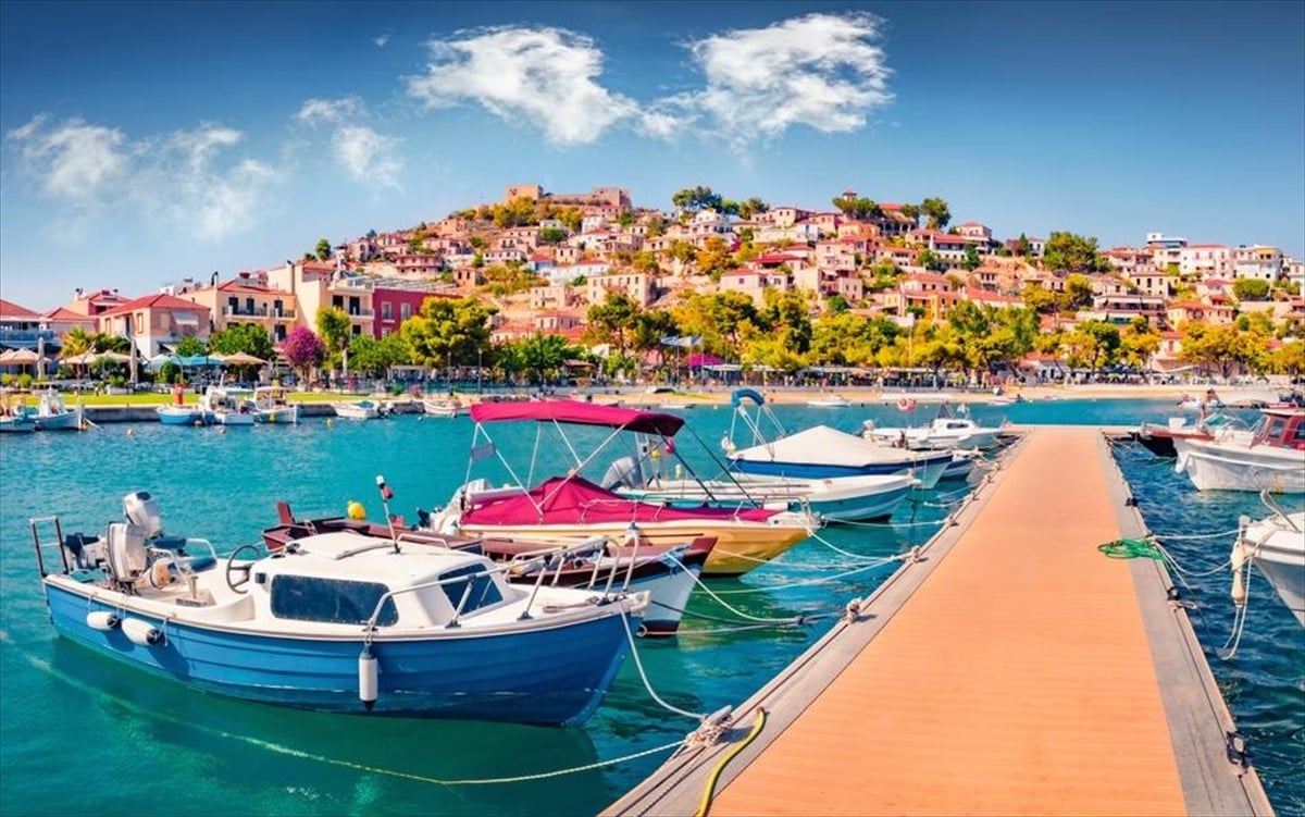 Επισκέψου ένα παράλιο σαν να είναι βγαλμένο από μια άλλη εποχή